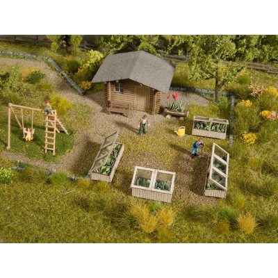 Frühbeete mit Salat 