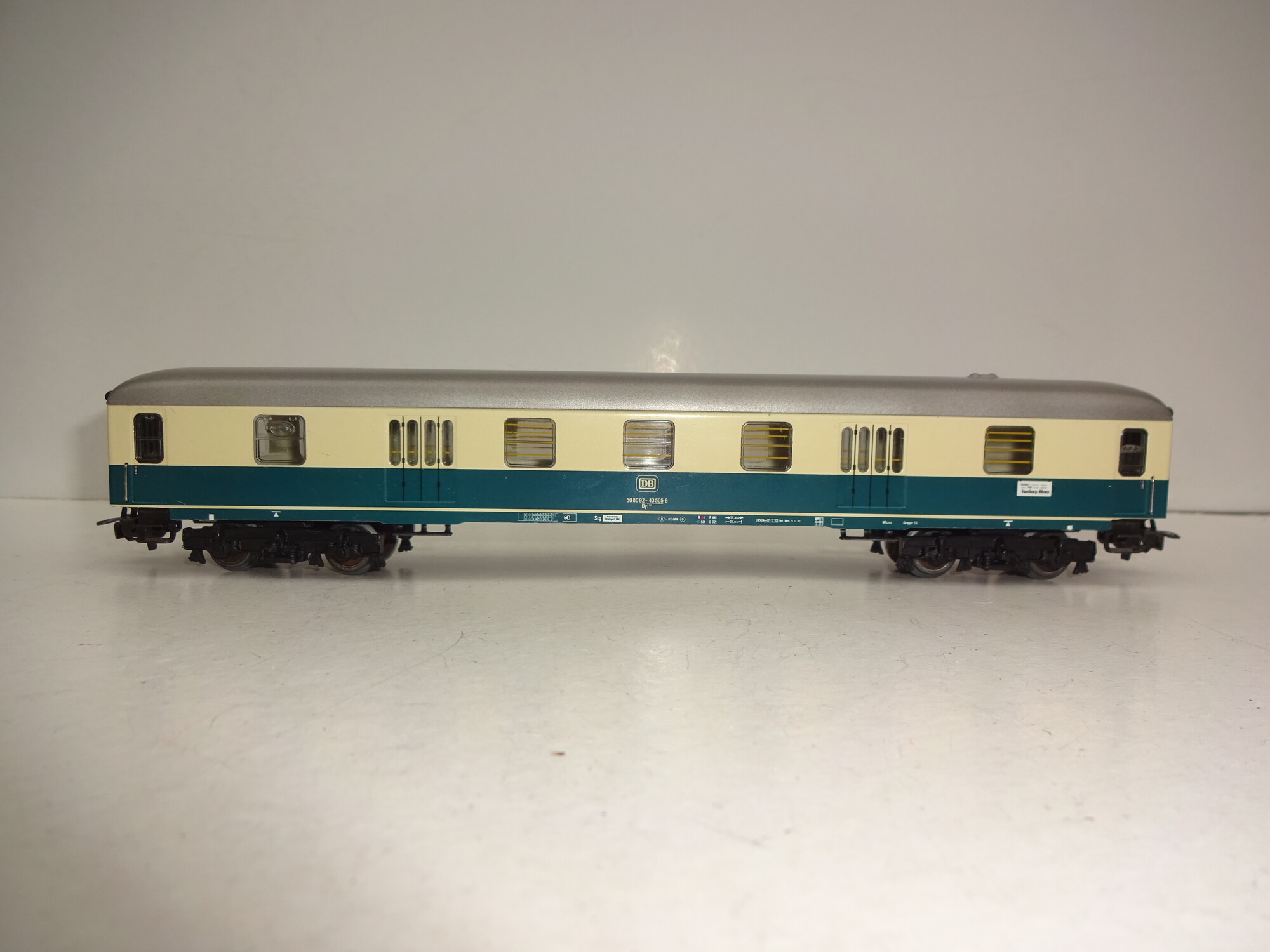 Märklin Schnellzug Gepäckwage n in ozeanblau/beige