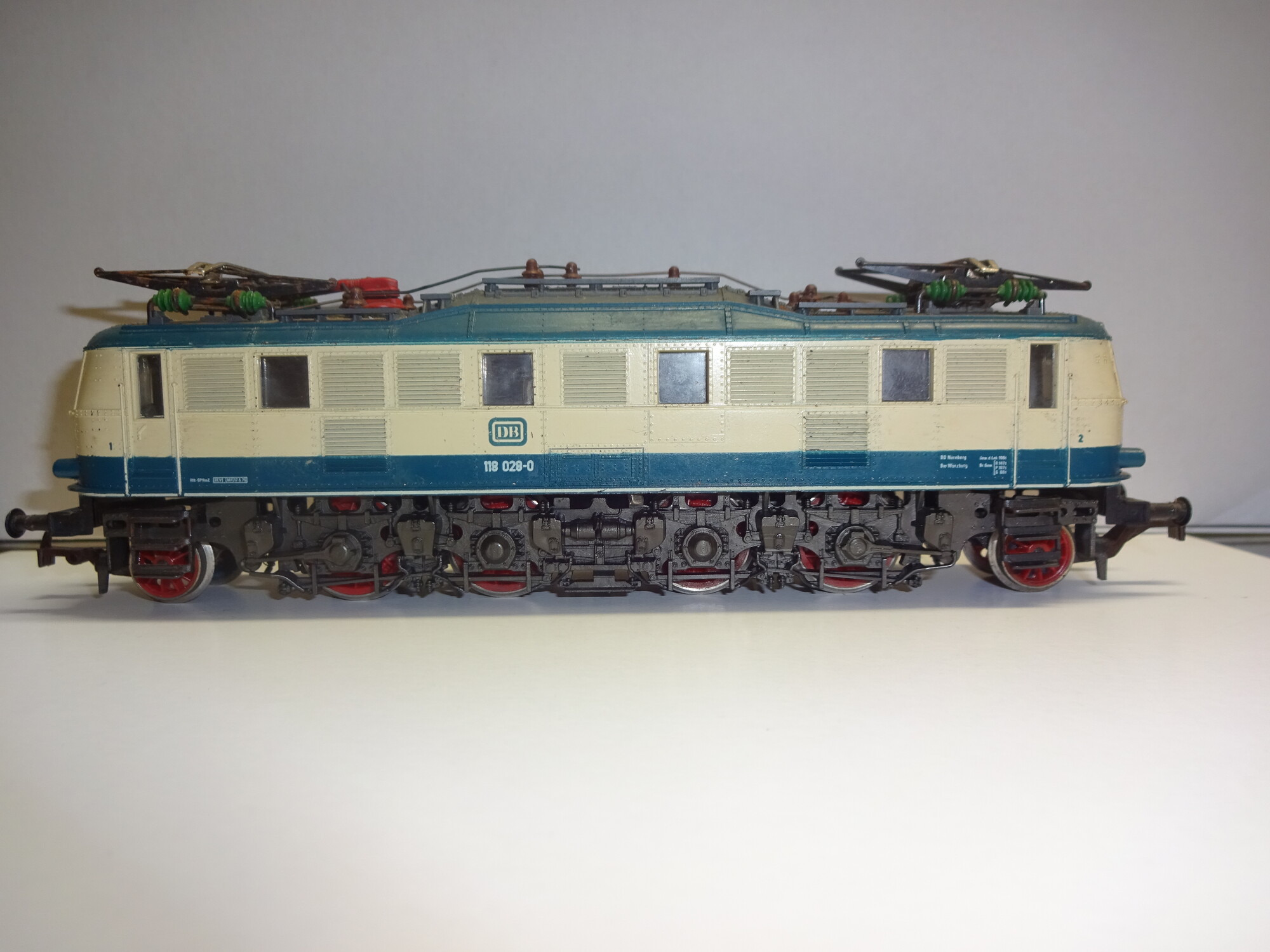 Roco H0 DB Elektrolok Baureih e 118 türkis/beige