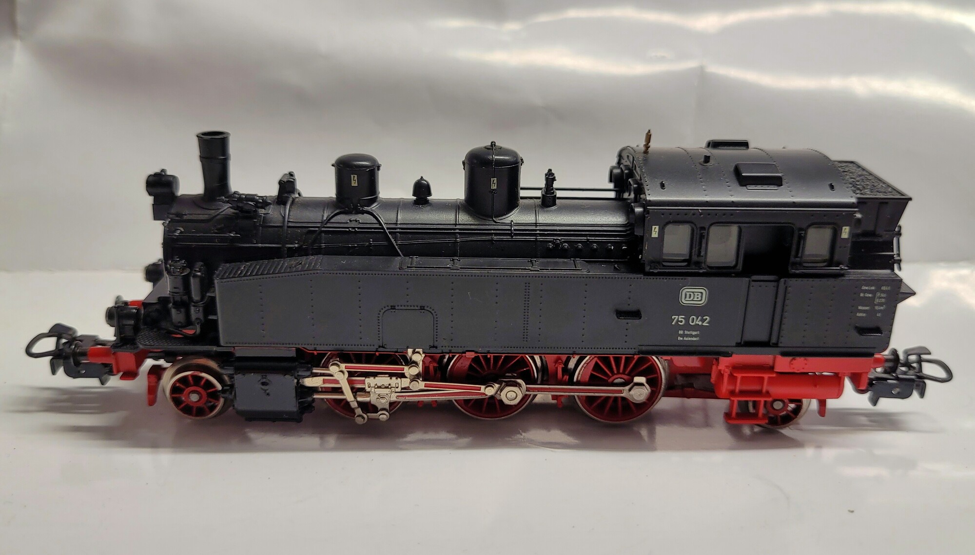 Märklin H0 DB Dampflokomotive BR 75