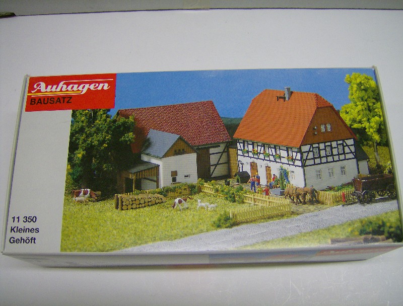 H0 Kleines Gehöft 