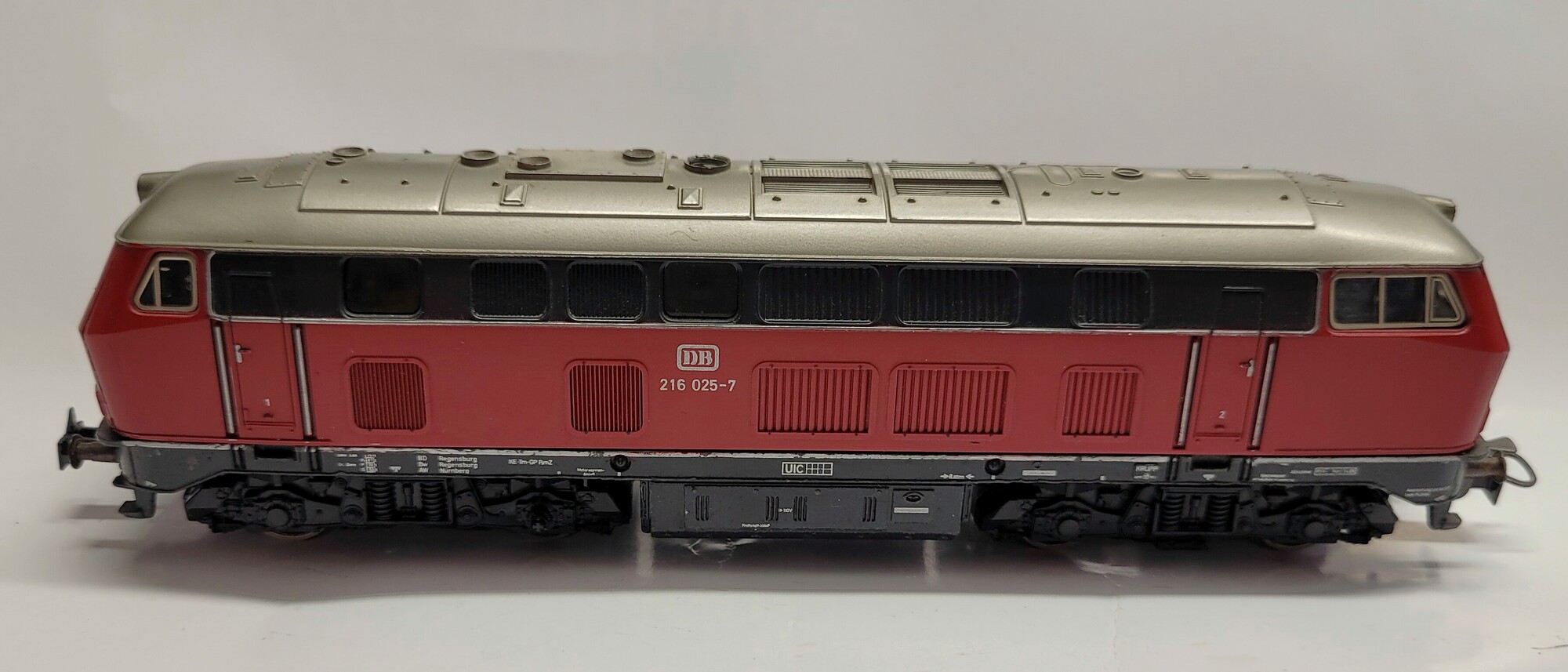 Märklin H0 DB Diesellokomotive BR 216 in rot